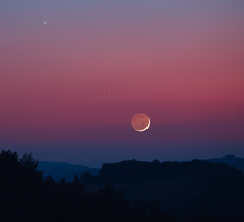 Koniunkcja Księżyca z Marsem 5 kwietnia 2025