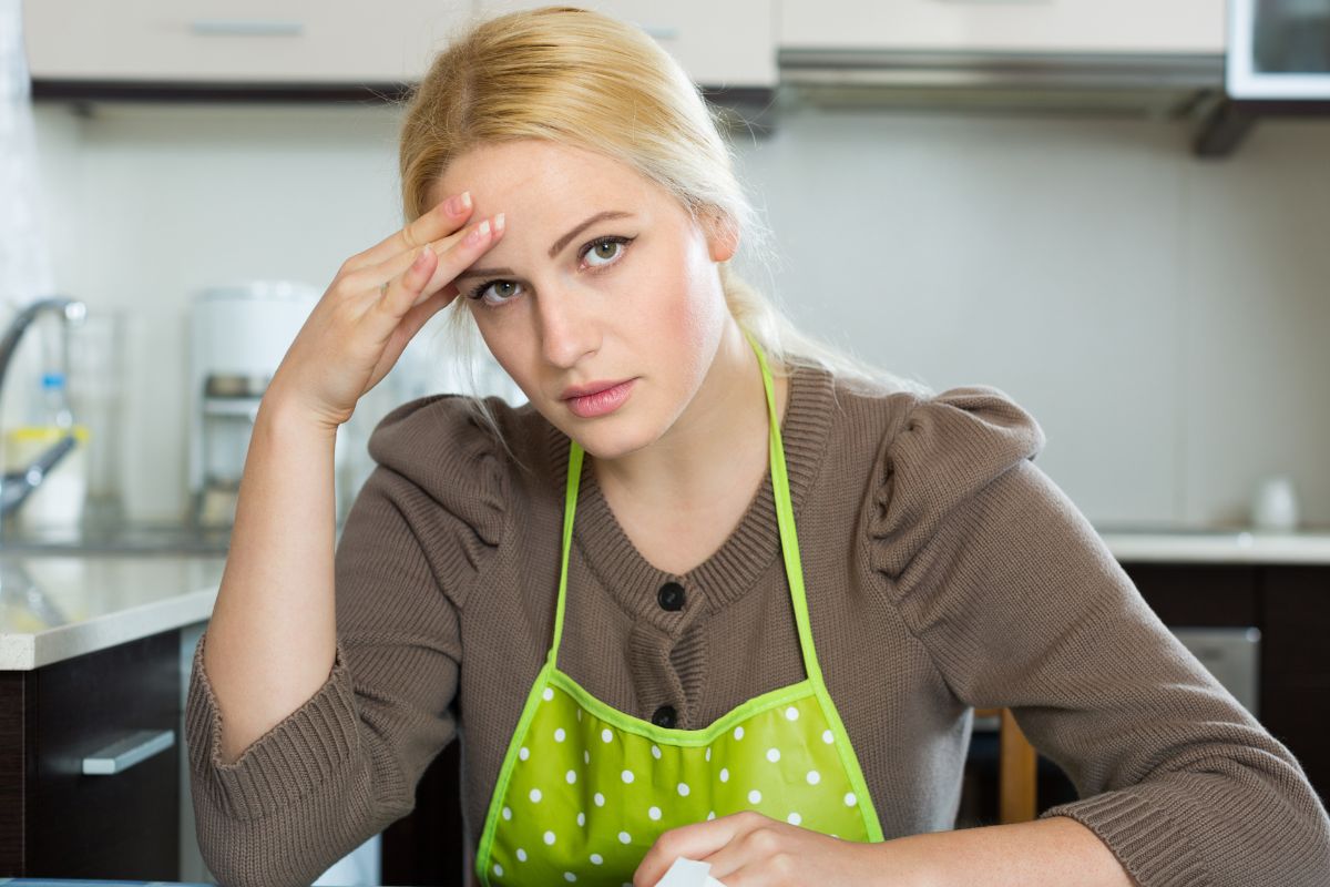 synowa zmęczona gderaniem teściowej