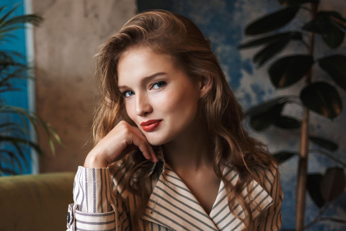 pewna siebie kobieta