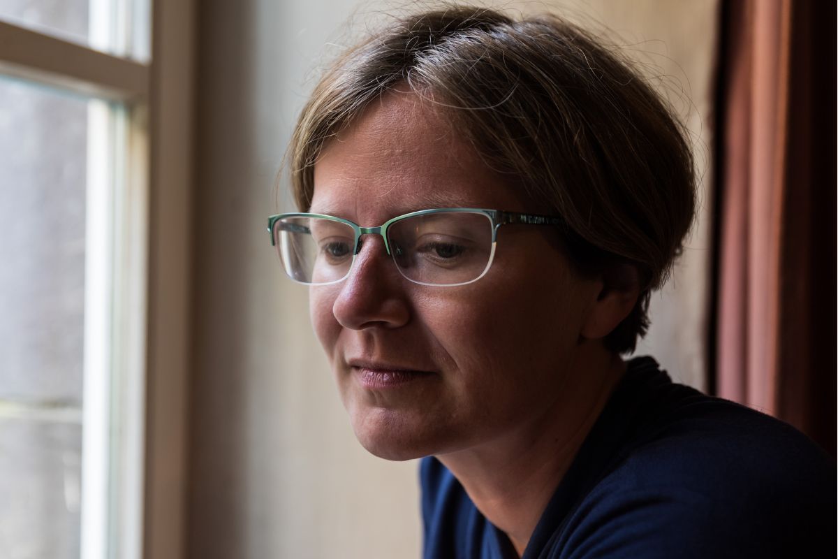 kobieta ma dość męża żartownisia