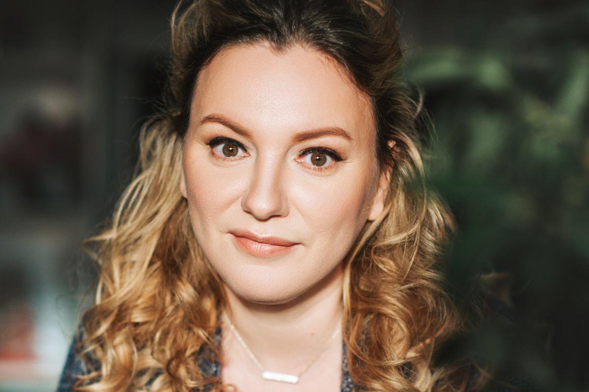 córka odkrywa internetowy romans ojca