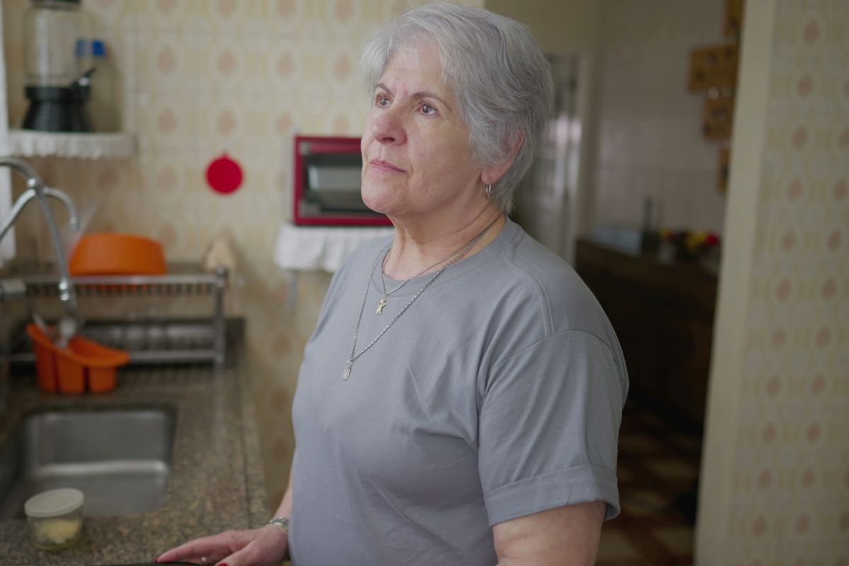 emerytka wynajmuje pokój w domu