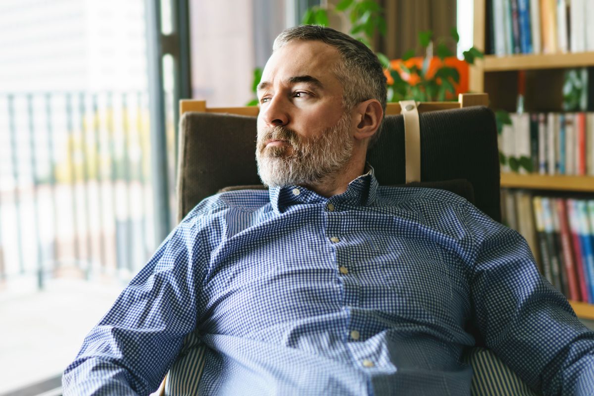 mąż porzucił żonę dla młodszej i żałuje