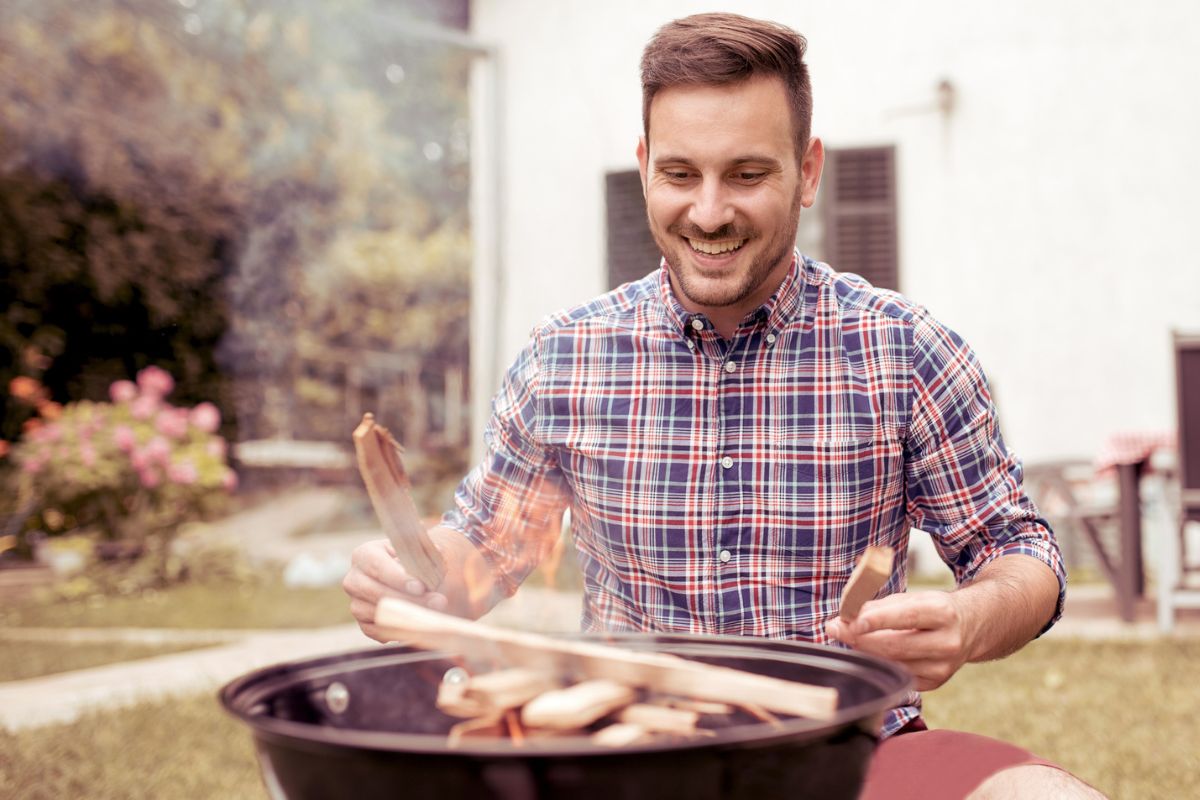 Poszedłem na grilla u sąsiadów z bloku z uprzejmości 1200 x 800