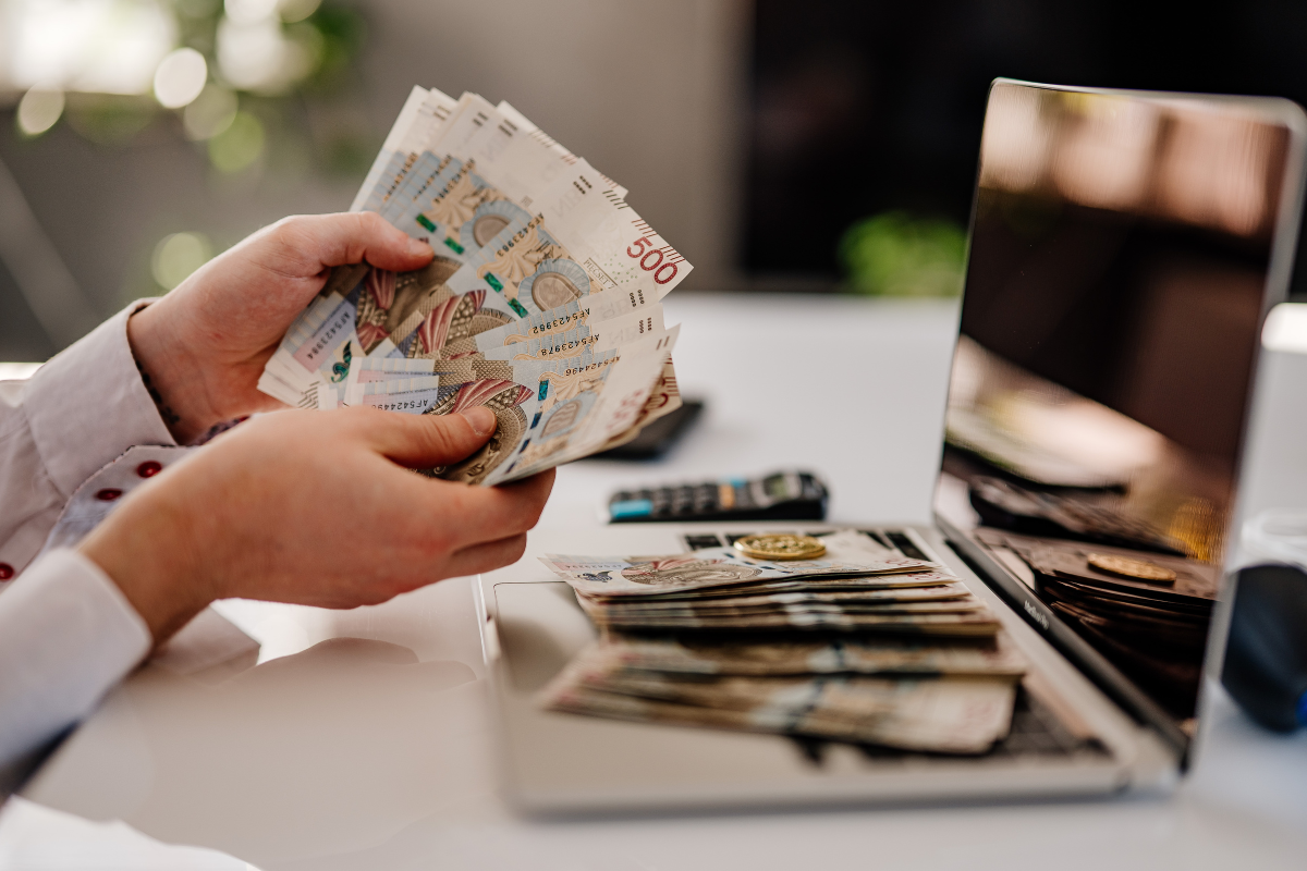 3 znaki zodiaku, które do końca tygodnia zyskają pokaźną sumkę