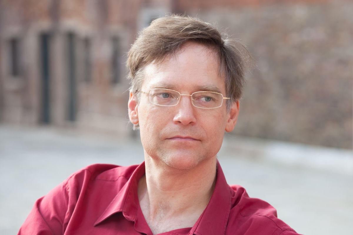 poważny mężczyzna