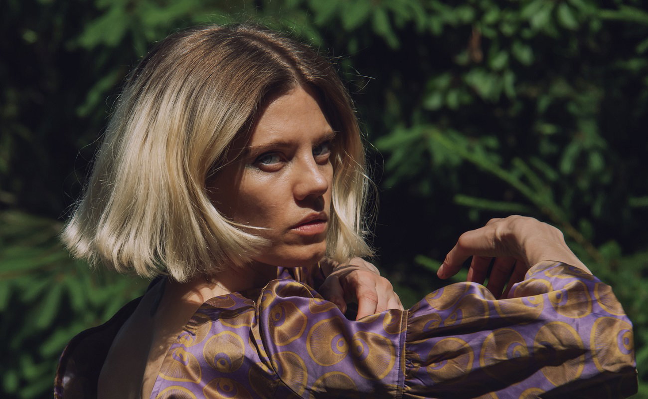 Najmodniejsza fryzura na lato 2025. Riviera bob to hit w salonach fryzjerskich/Getty Images, Vizerskaya