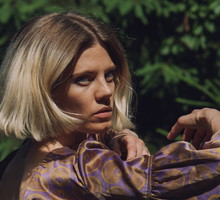 Najmodniejsza fryzura na lato 2025. Riviera bob to hit w salonach fryzjerskich/Getty Images, Vizerskaya