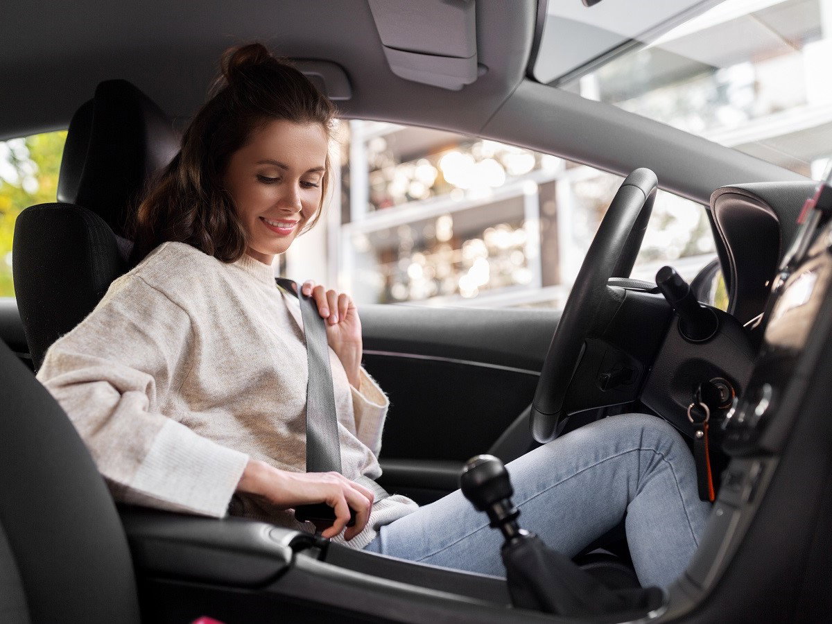 kobieta w samochodzie