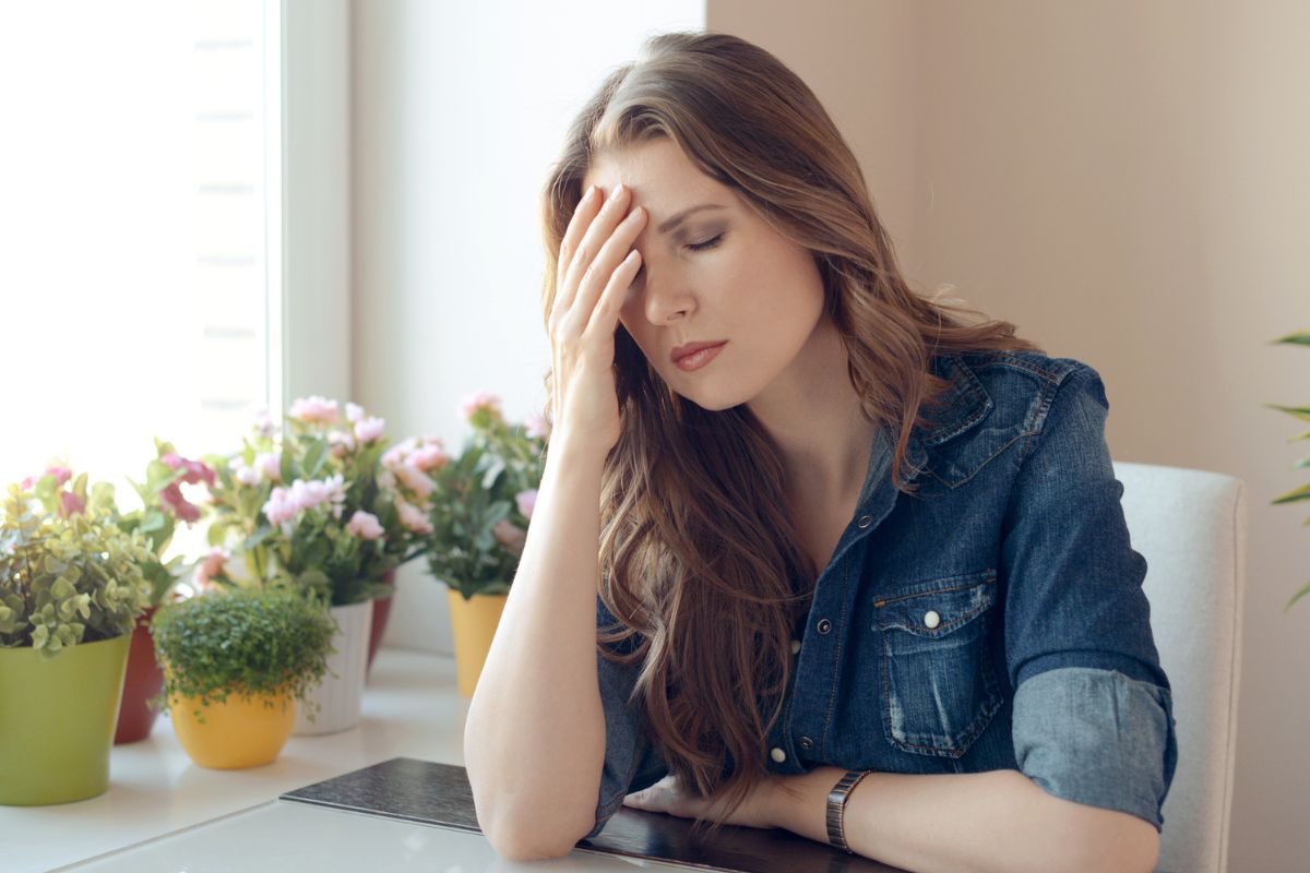 zmartwiona kobieta 30+