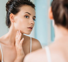 Ten kuchenny skarb to najlepsza maseczka na twarz. Nawilża i rozświetla skórę jak drogie kosmetyki / AdobeStock, LIGHTFIELD STUDIOS