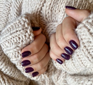plum nails