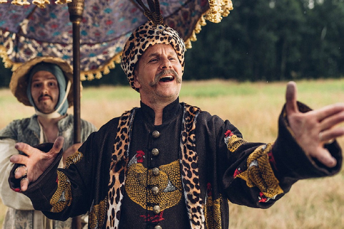 Już jest zwiastun nowego sezonu "1670". Adamczycha wraca w wielkim stylu / Netflix.com, fot. Jarosław Sosiński