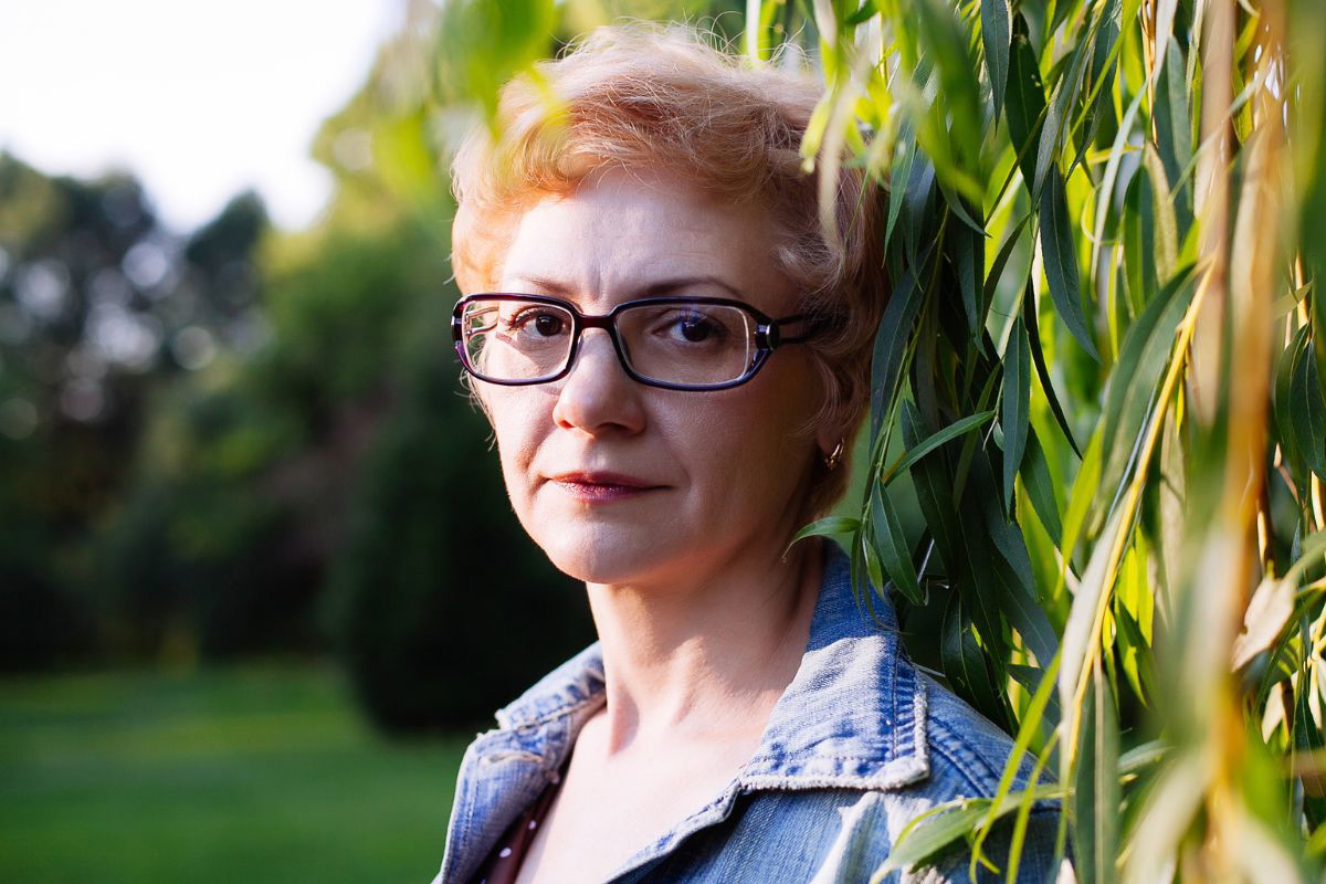 smutna kobieta 40+