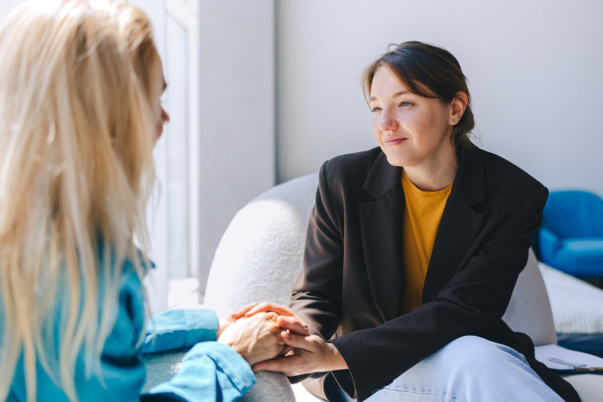 Często powtarzasz te 3 zdania? Prawdopodobnie jesteś ”people pleaserem” / Getty Images, Olga Pankova