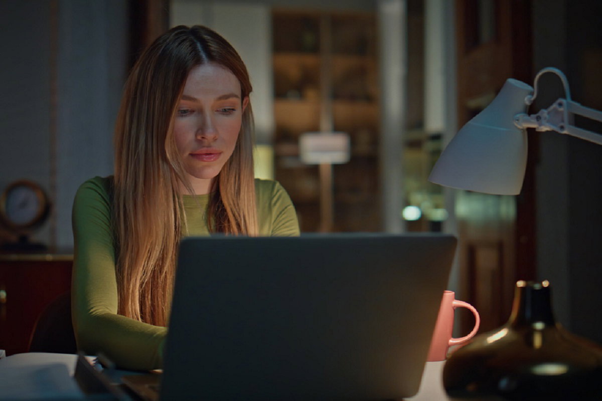 Stres cyfrowy to coraz poważniejszy problem. Oto 3 pierwsze oznaki / Getty Images, stockbusters