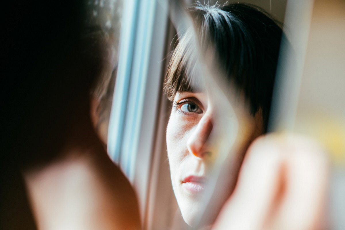 "Syndrom oszusta" dopada coraz więcej osób. Są na niego 3 proste sposoby / Getty Images, Guido Mieth