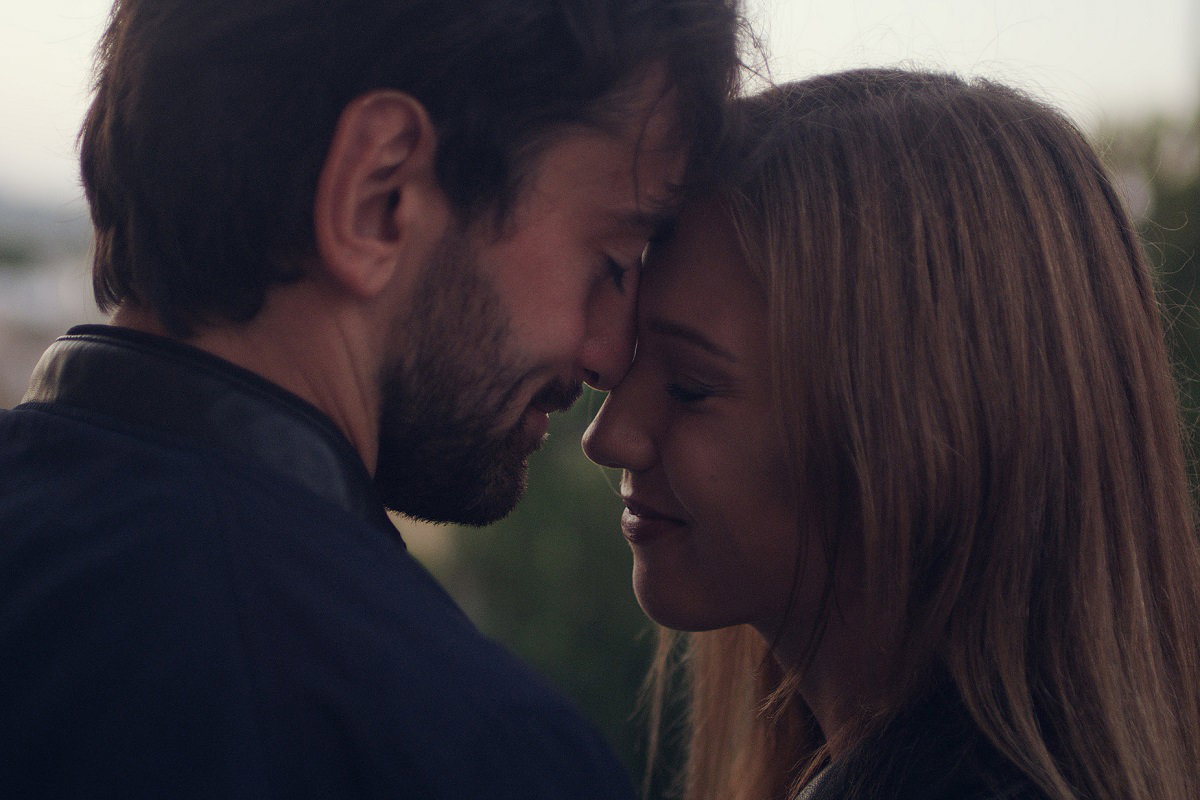 To, jak kochasz, nie jest przypadkiem. Poznaj 4 style przywiązania / Getty Images, janiecbros