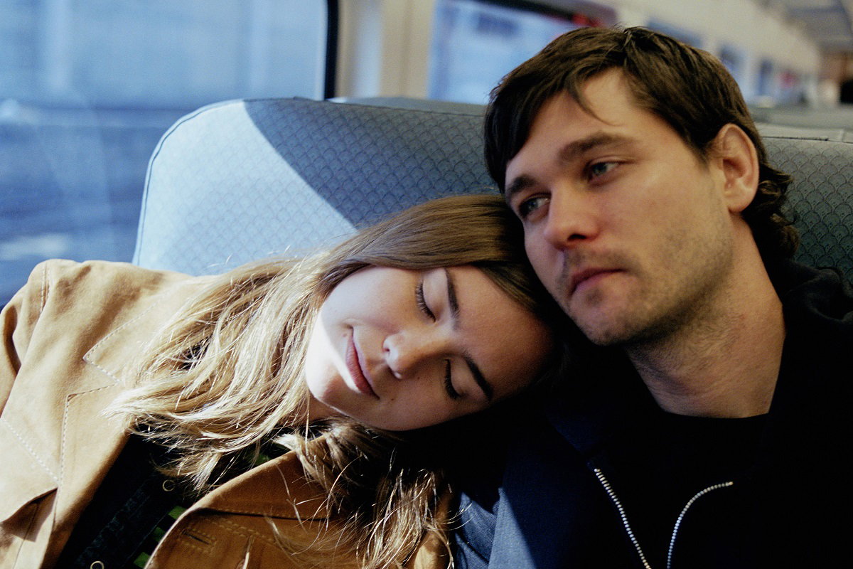 Ziewasz przy drugiej połówce? Nie wstydź się, to bardzo ważny znak / Getty Images, Sean De Burca