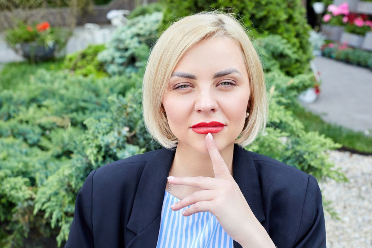 kobieta blondynka
