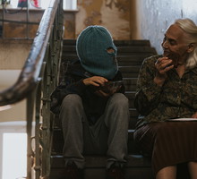 „Ministranci” to wiara i bunt na ekranie. Czy chłopcy w albach wywalczą sprawiedliwość? / next-film.pl, fot. Michal-Charyton