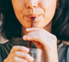 Drogi kolagen do picia zamieniłam na kuchenny składnik. Nie ma nic lepszego na skórę i włosy / Getty Images, Mariia Siurtukova