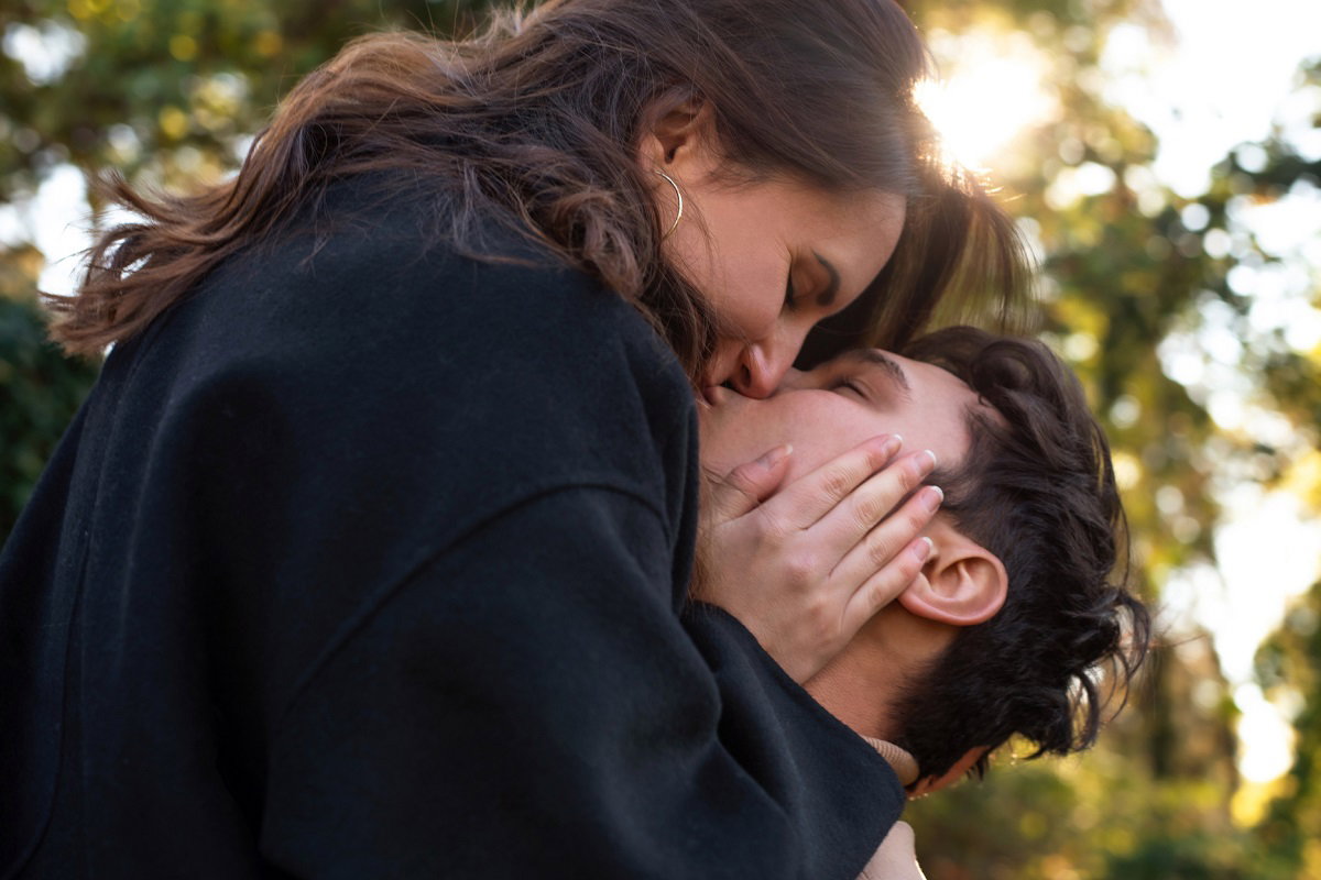 Zasada 3 miesięcy - mit czy klucz do trwałego związku? / Getty Images, Maryna Terletska