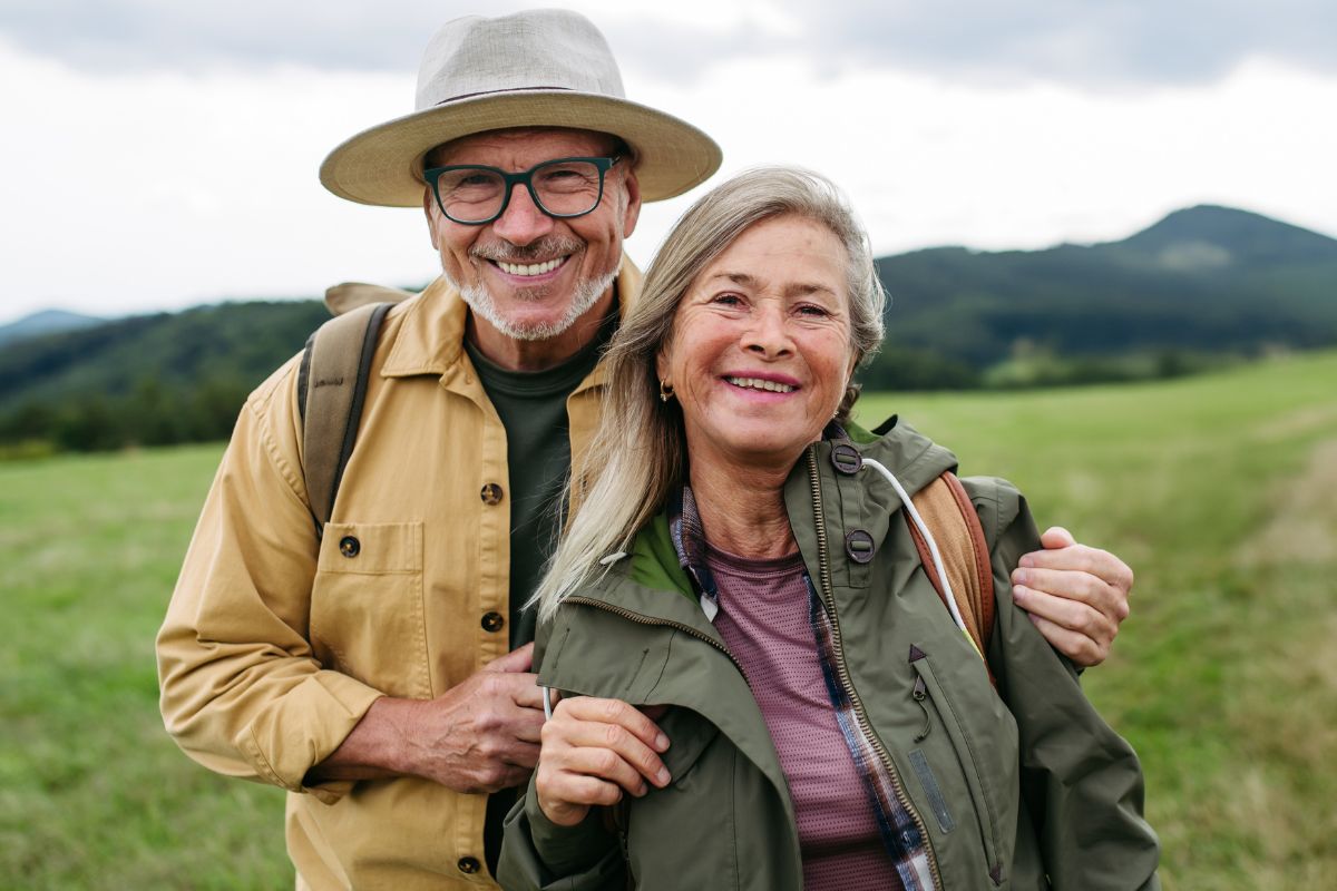 Para seniorów w górach