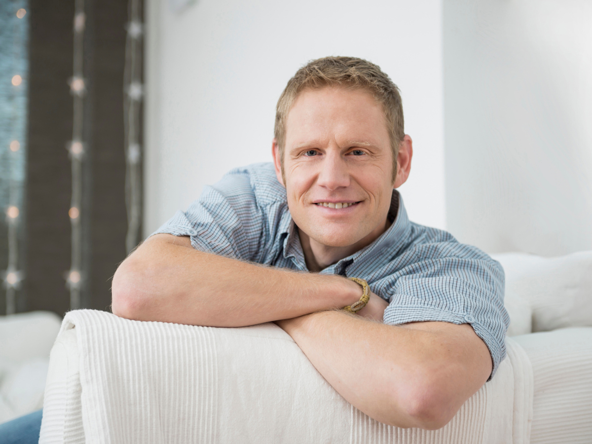 zadowolony mężczyzna