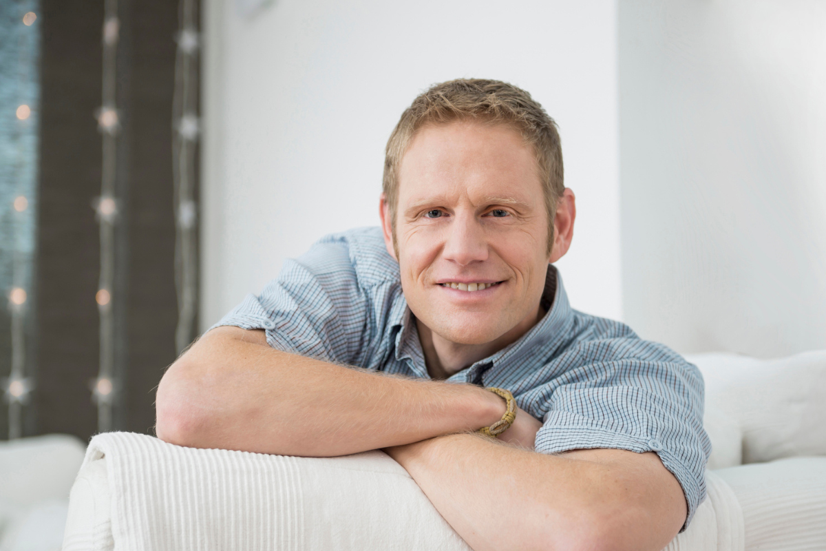 zadowolony mężczyzna