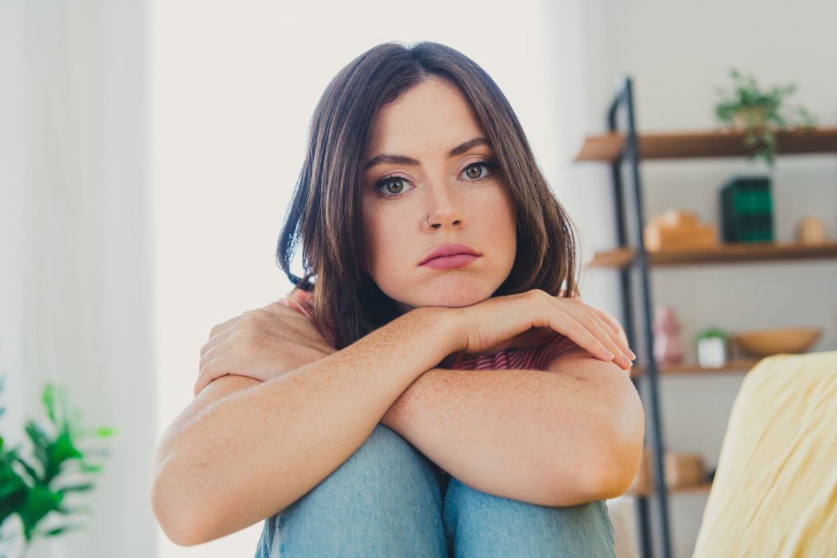 zasmucona dziewczyna