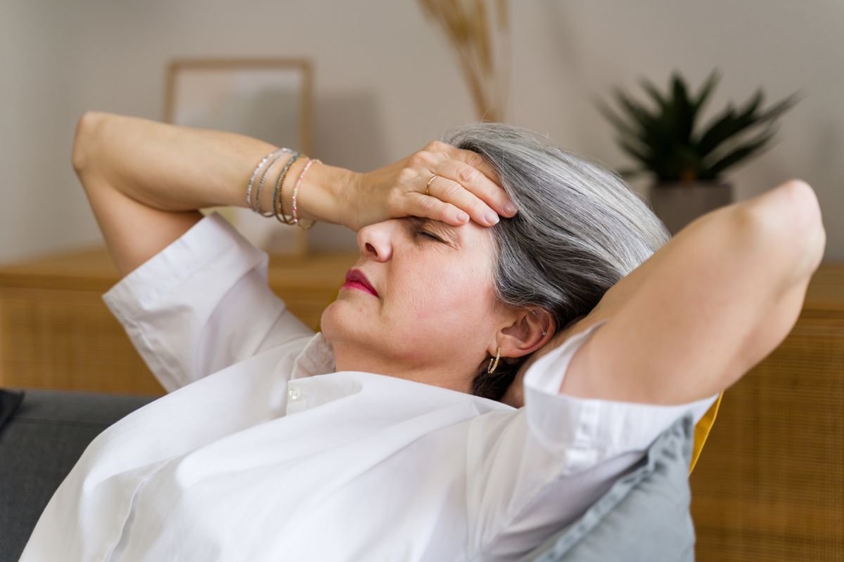 kobieta 60+ zmęczona