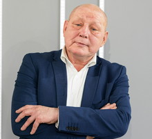 Nowa wizja jasnowidza Krzysztofa Jackowskiego na wakacje 2023