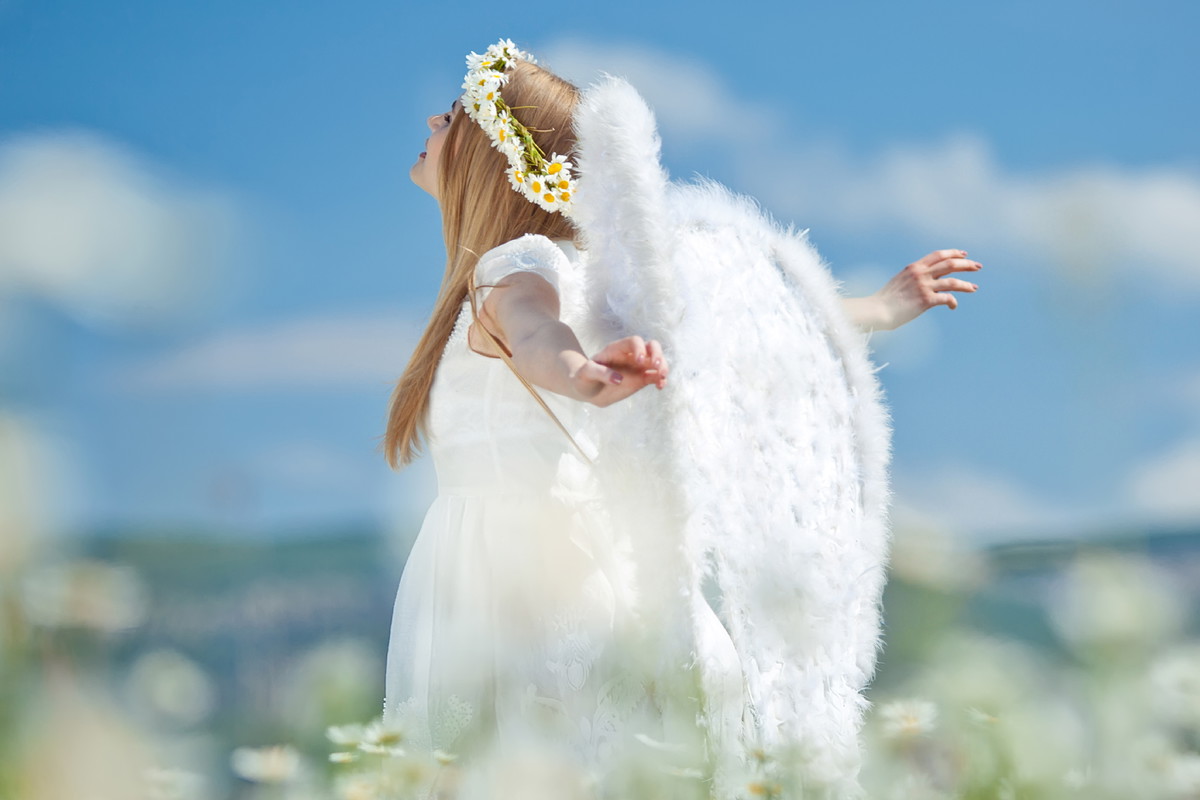 Angelologia: 15 lipca pamiętaj o tej 1 rzeczy. Dzięki temu możesz liczyć na wyjątkowe wsparcie aniołów
