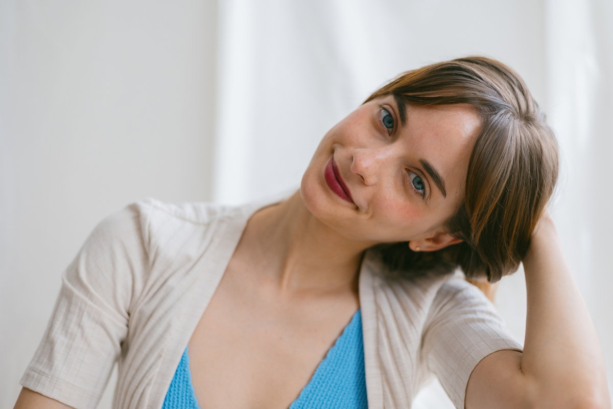 uśmiechnięta dziewczyna