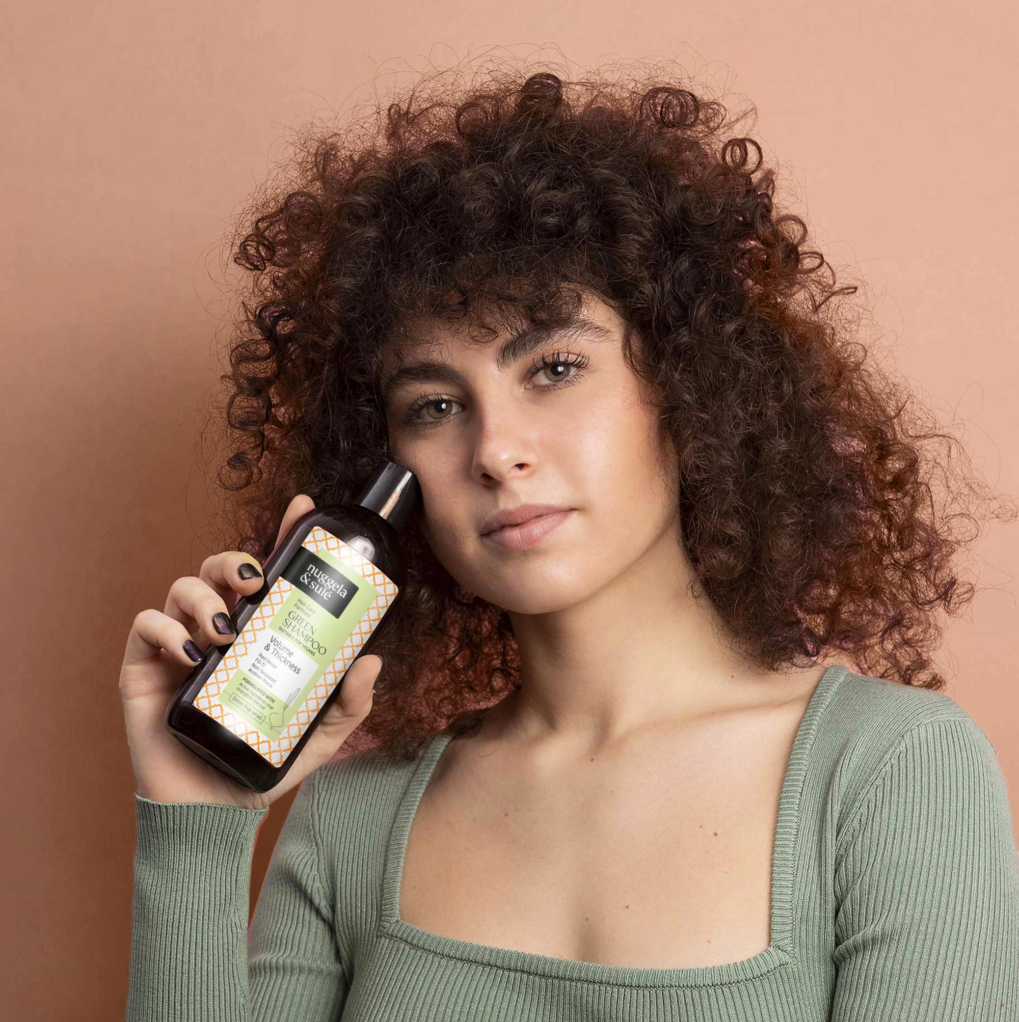 8437014761658_Green_Shampoo_250ml_1