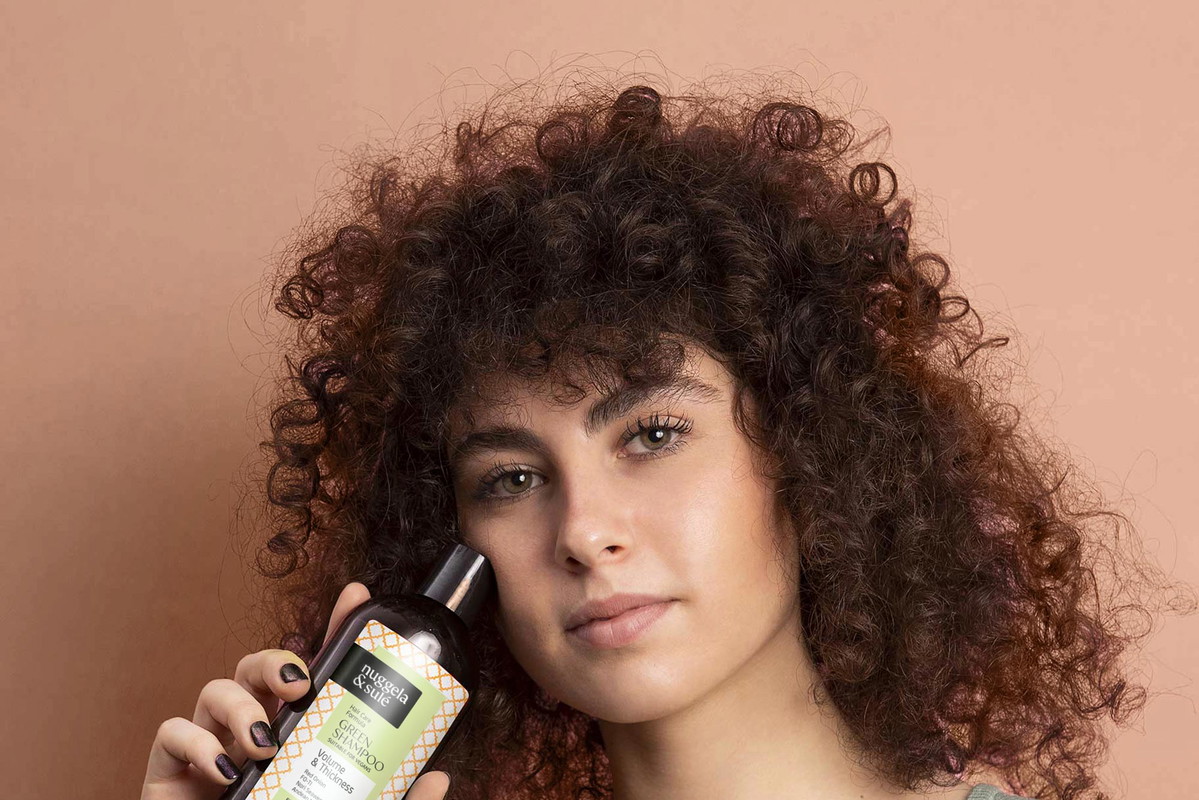 8437014761658_Green_Shampoo_250ml_1