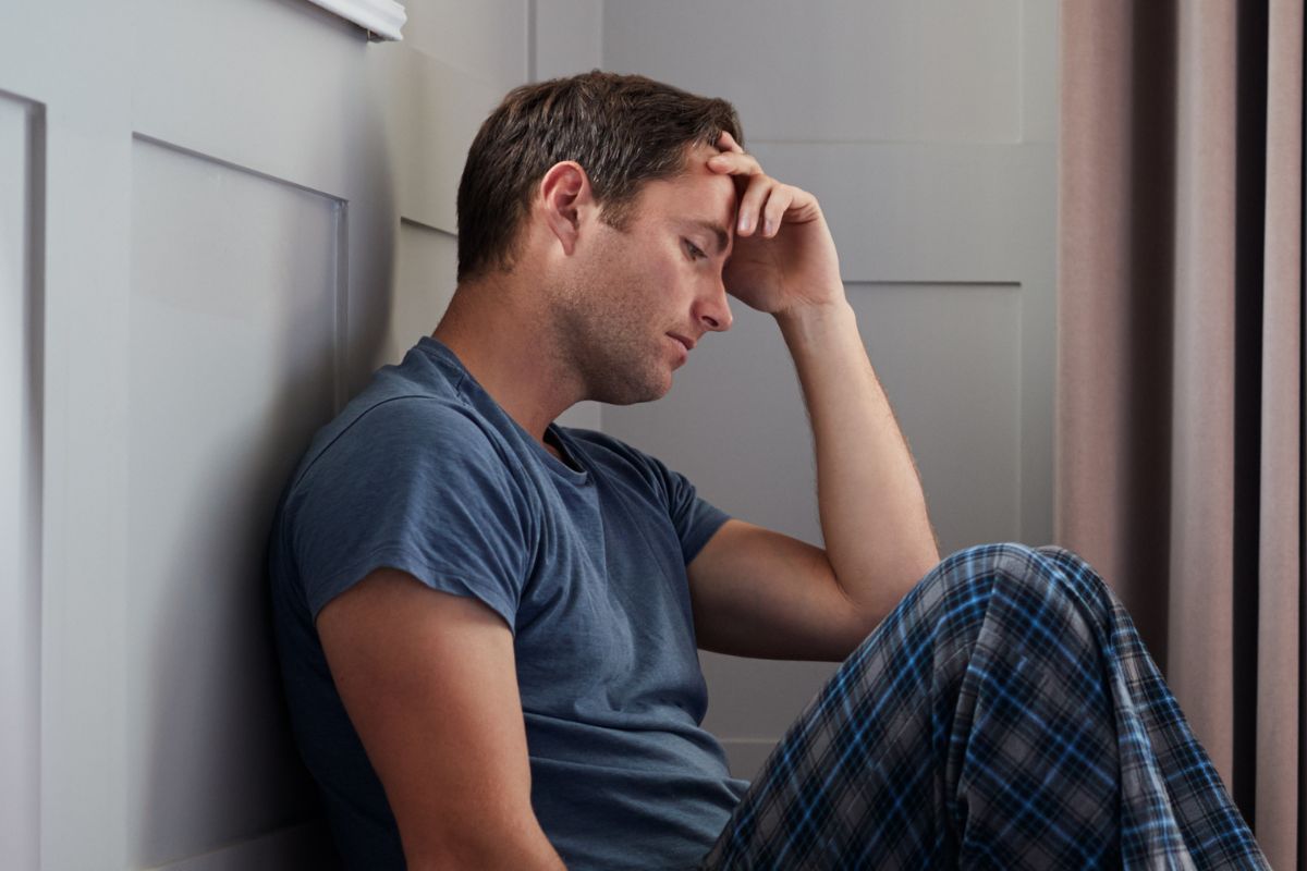 Załamany mężczyzna