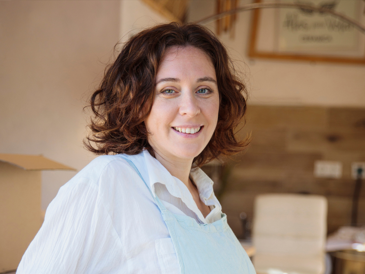 uśmiechnięta kobieta