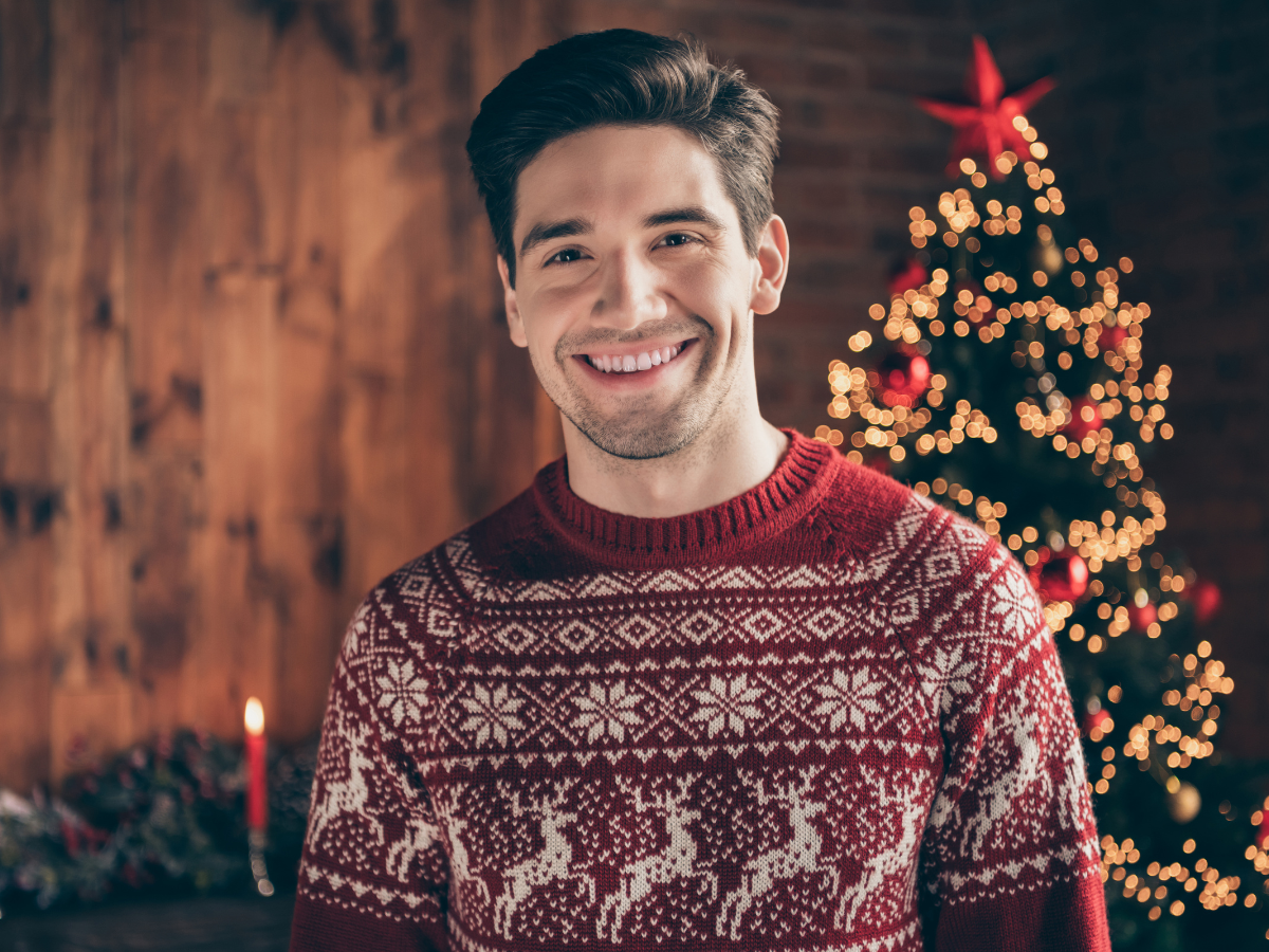 uśmiechnięty mężczyzna