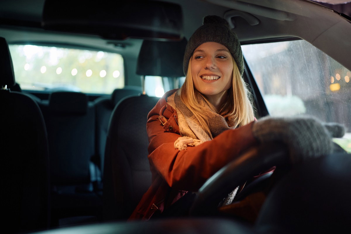 kobieta w samochodzie