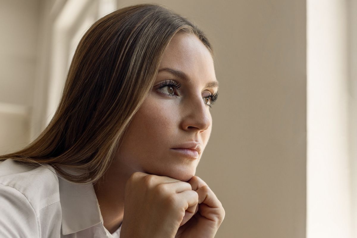 zmartwiona kobieta