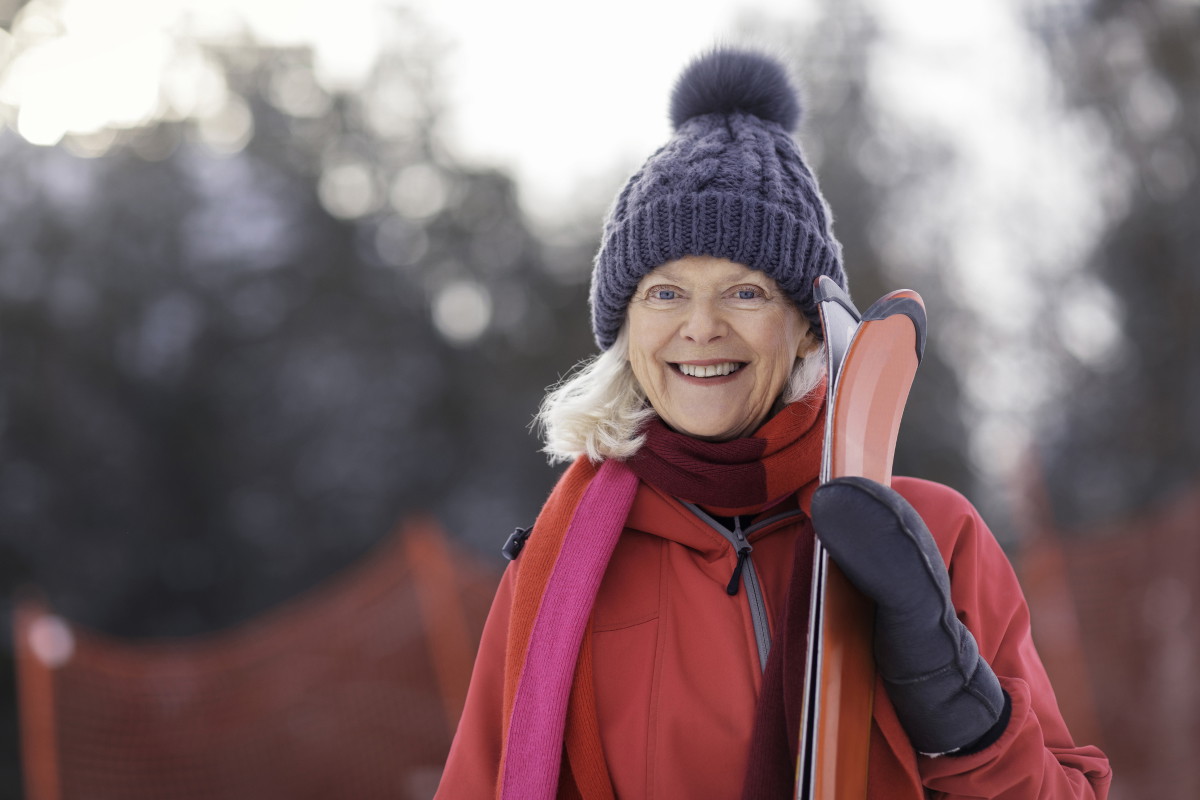 seniorka na nartach