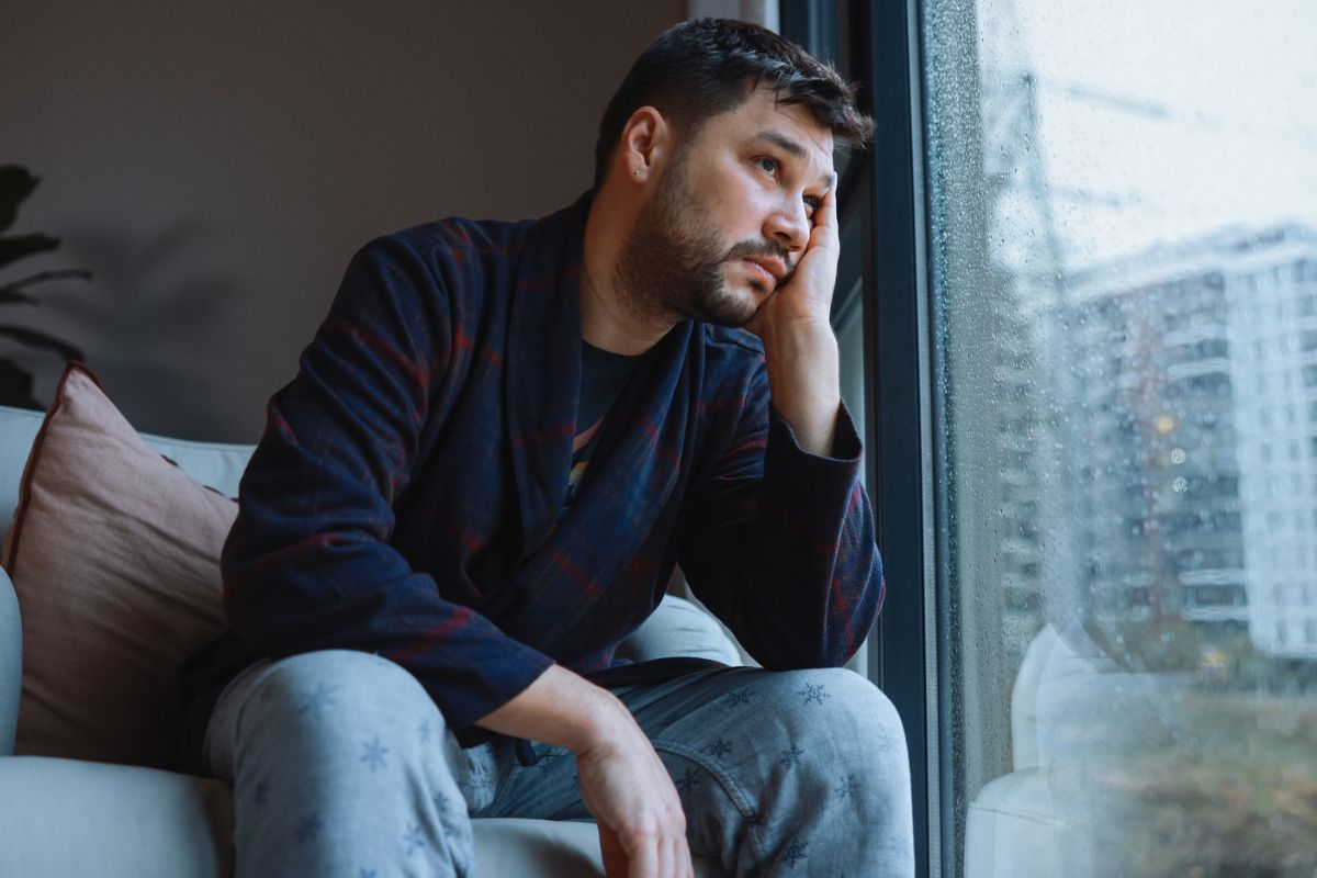 smutny mężczyzna