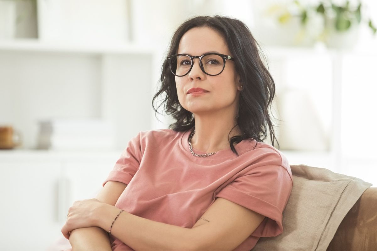 poważna kobieta po 40