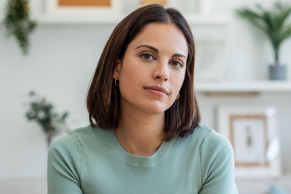 pewna siebie dziewczyna