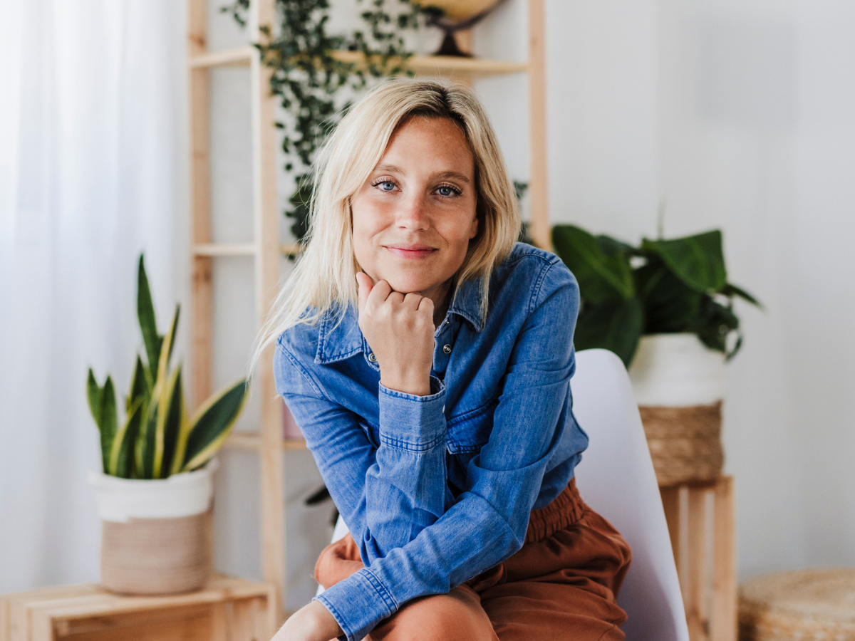 uśmiechnięta kobieta