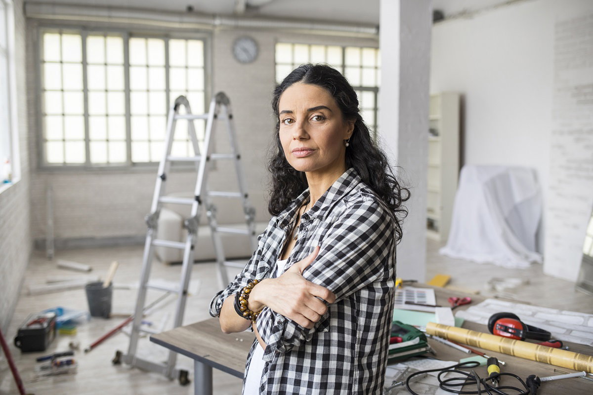 kobieta podczas remontu