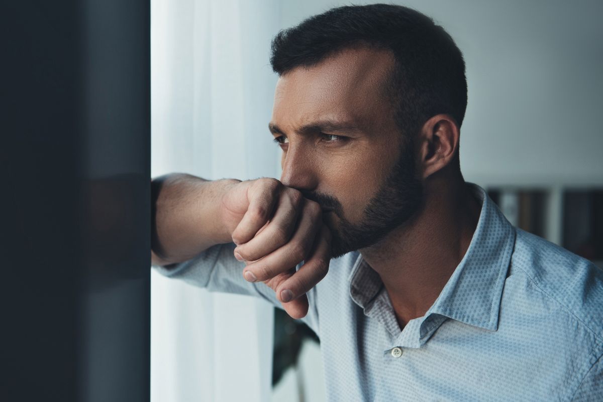 Załamany mężczyzna