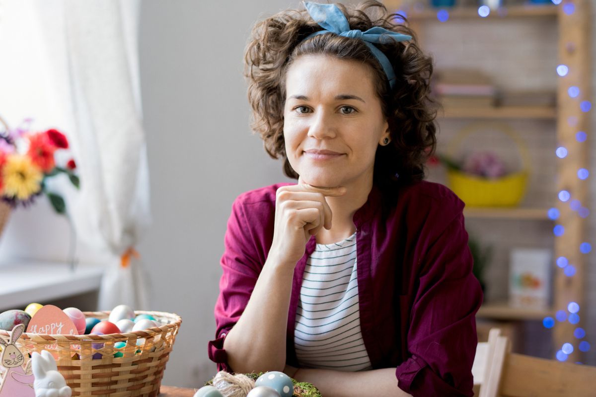 wielkanocny koszyczek z zajączkiem